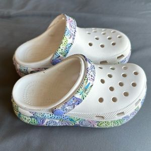 Platform crocs for girls
